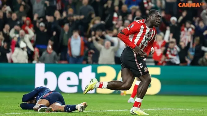 Brian Brobbey - mũi nhọn giàu tốc độ và sức mạnh cho Sunderland