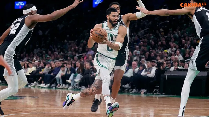 Cầu thủ nổi bật hiện tại