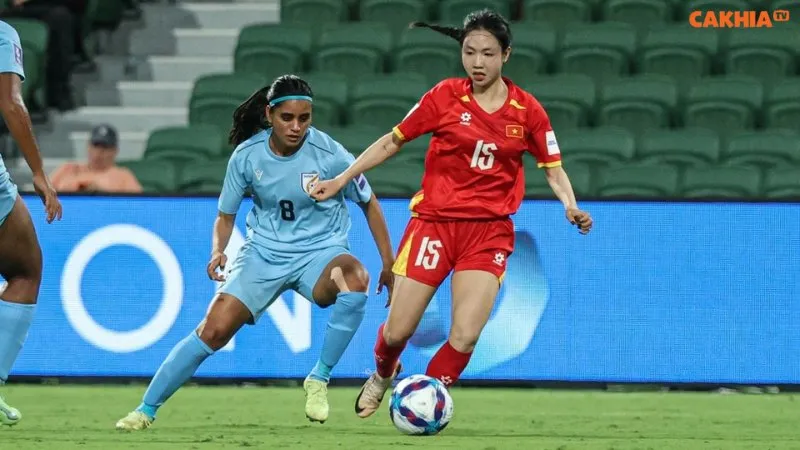 Tuyển nữ Việt Nam thắng nghẹt thở 2-1 trước nữ Ấn Độ