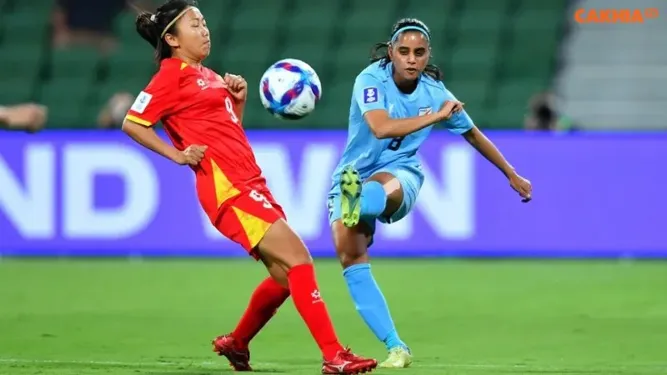 Tuyển nữ Việt Nam thắng nghẹt thở 2-1 trước nữ Ấn Độ